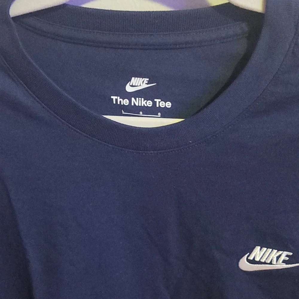 Nike Tee shirt - Picture 2 of 4